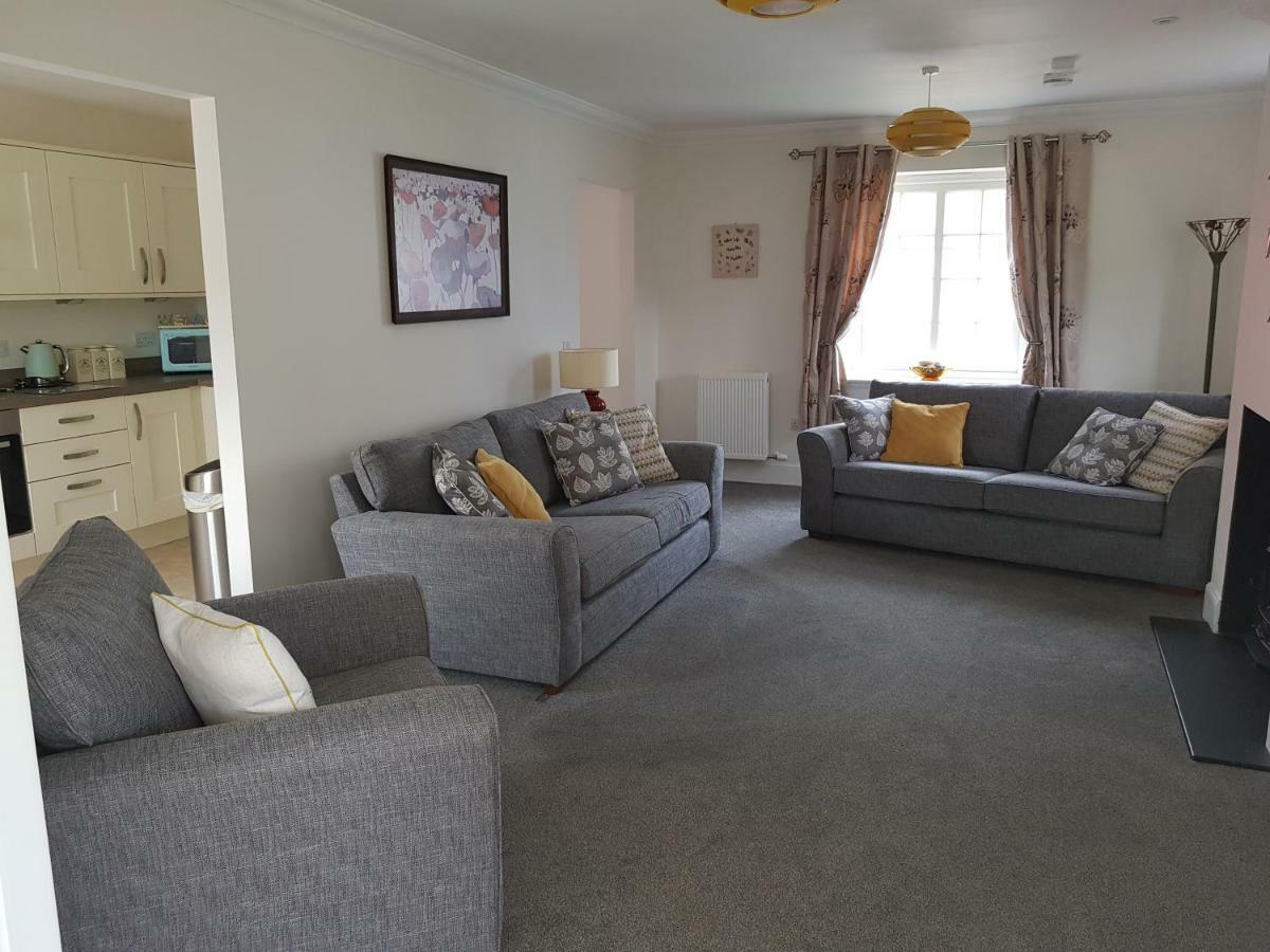Olavat Cottage Detached Property With Parking Inverness Eksteriør bilde